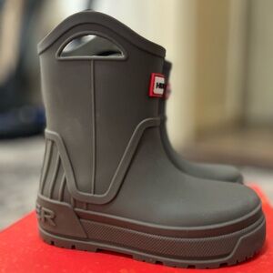 Hunter Kids Olive Rain Boots BRAND NEW NEVER WORN